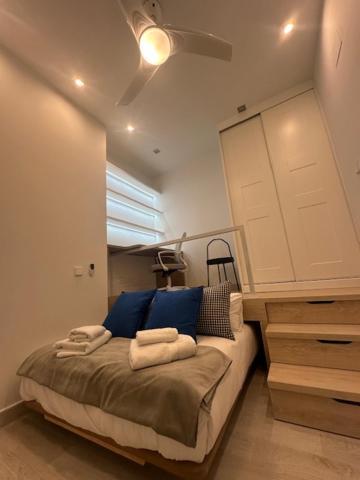 Apartamento Casa De Huespedes Almirante Madrid Exterior foto