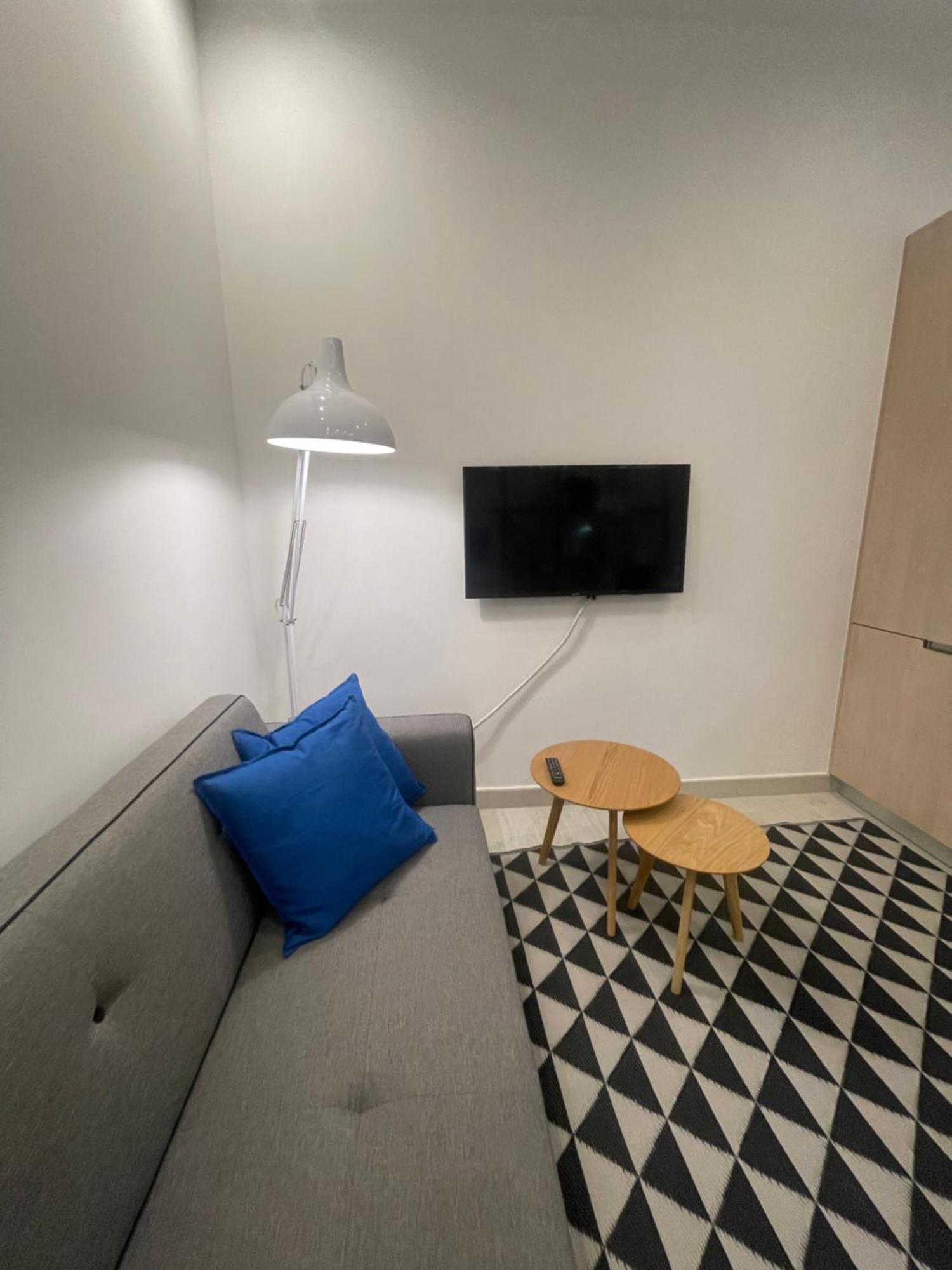 Apartamento Casa De Huespedes Almirante Madrid Exterior foto